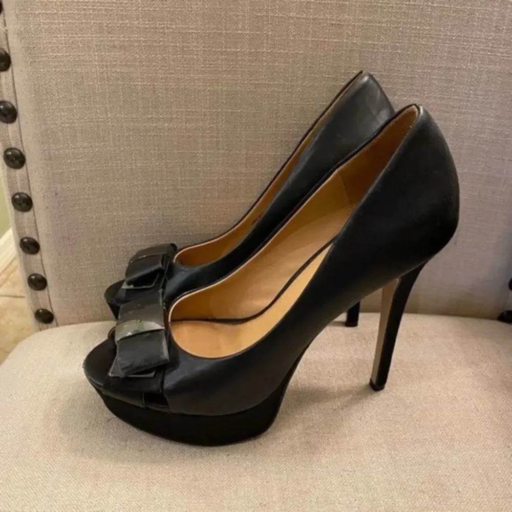 Badgley Mischka Platform Heels Price Is Firm